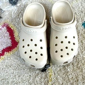 NWT Classic Crocs Unisex Stucco